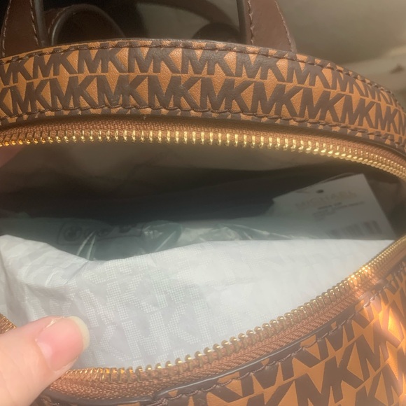 Michael Kors - Picture 5 of 6